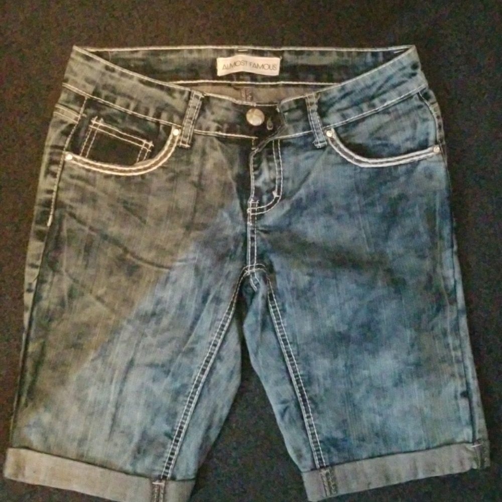 Bermuda mean shorts